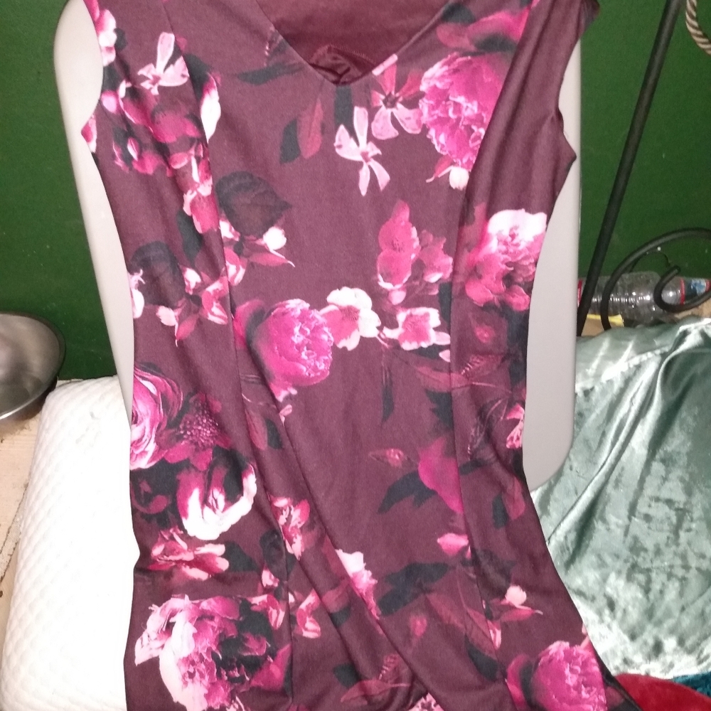 Apt 9 pink and maroon flower dress-size M
